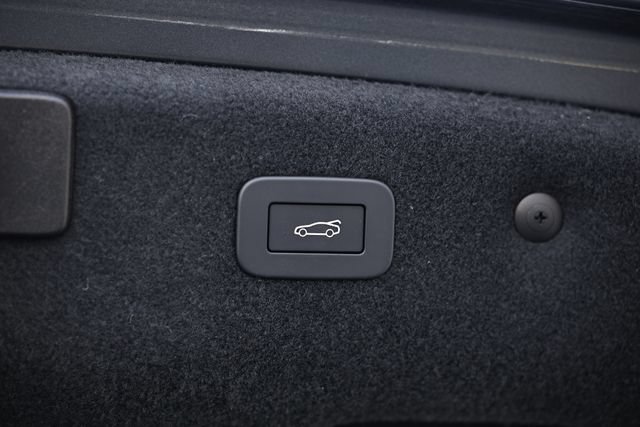 New 2024 Jaguar XF R-Dynamic SE AWD/4WD image 41