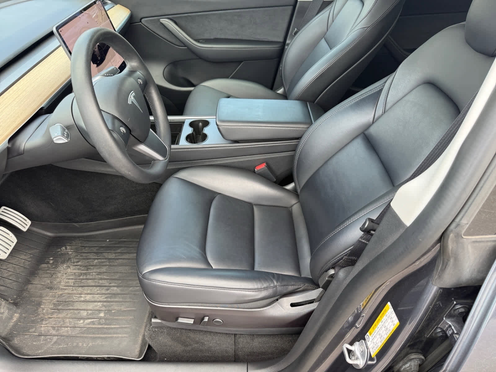 Used 2022 Tesla Model Y Performance image 10