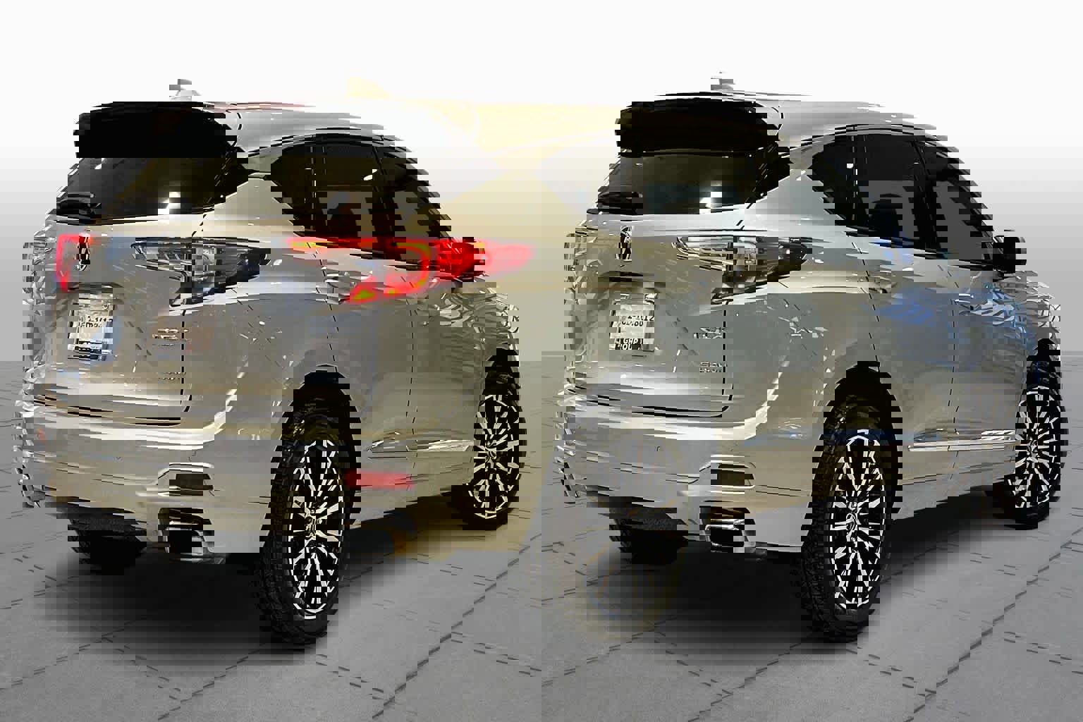 Used 2025 Acura RDX SH-AWD w/ Advance Package image 13