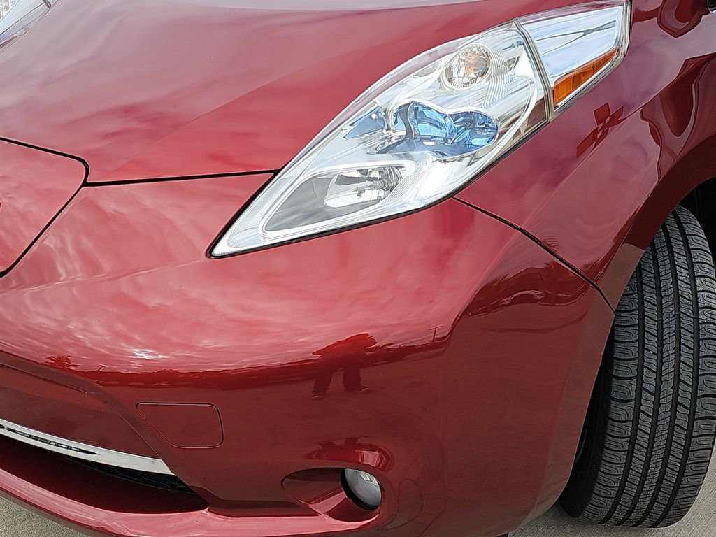 Used 2014 Nissan Leaf SV w/ LED & Quick Charge Package image 32