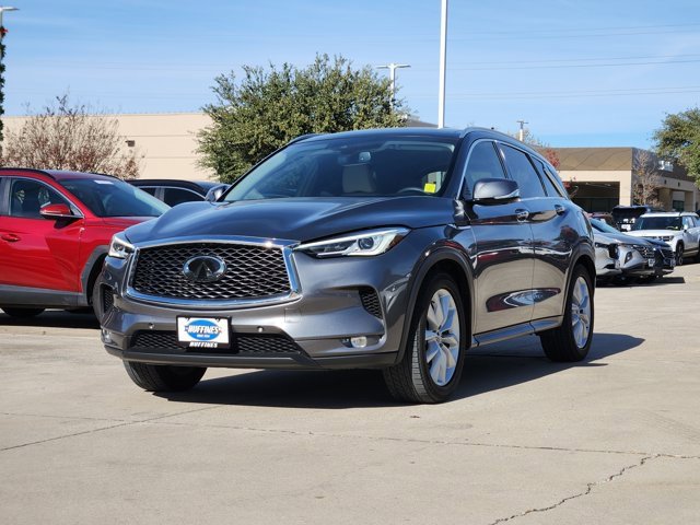Used 2019 INFINITI QX50 Essential w/ Premium Heat Package image 3