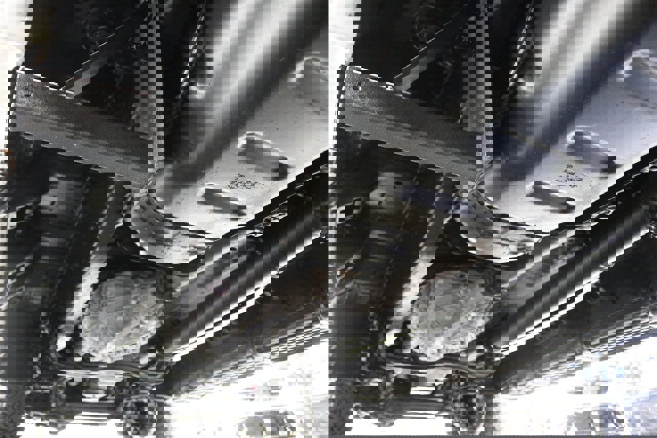 Used 2000 Ford F350 XLT image 25