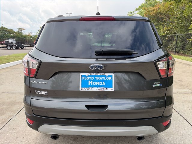 Used 2017 Ford Escape SE w/ Equipment Group 201A AWD/4WD image 4