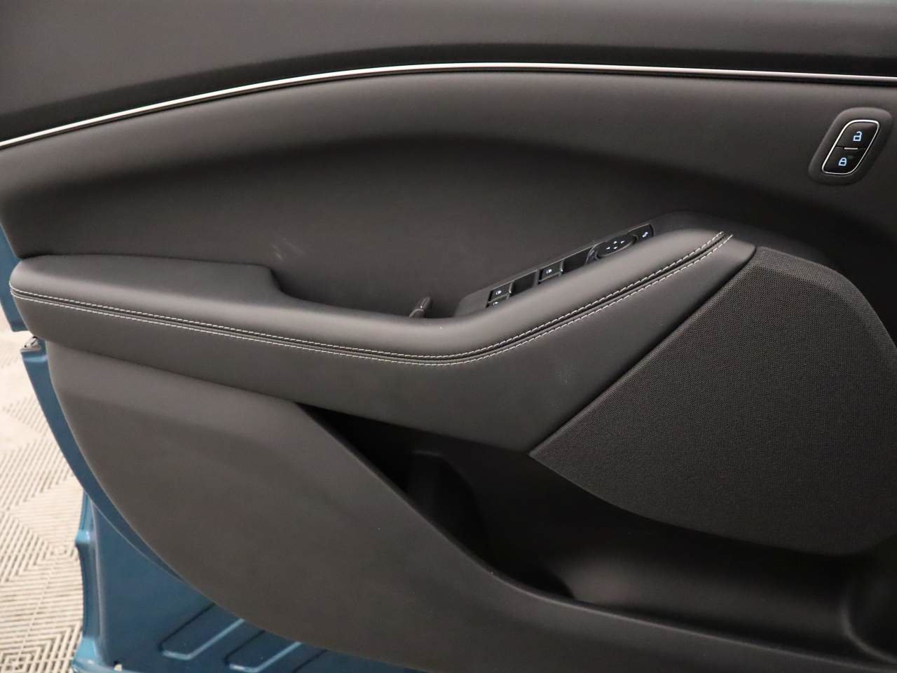 New 2026 Ford Mustang Mach-E Select w/ Technology Package AWD/4WD image 18