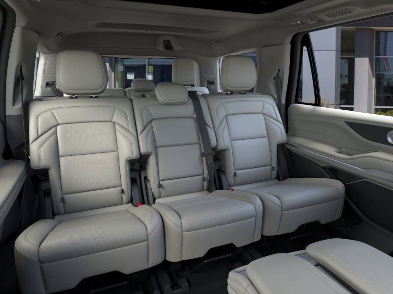 New 2026 Lincoln Navigator Reserve w/ Jet Appearance Package image 41