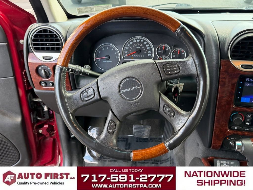 Used 2007 GMC Envoy Denali image 19