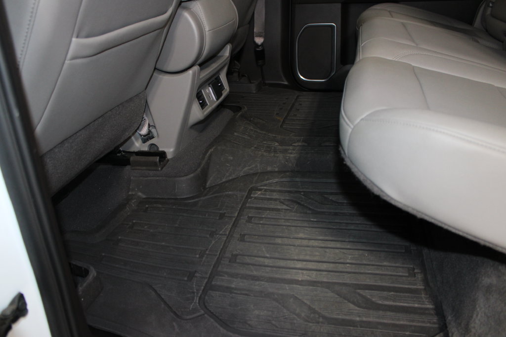 Used 2022 GMC Sierra 1500 SLT AWD/4WD image 35
