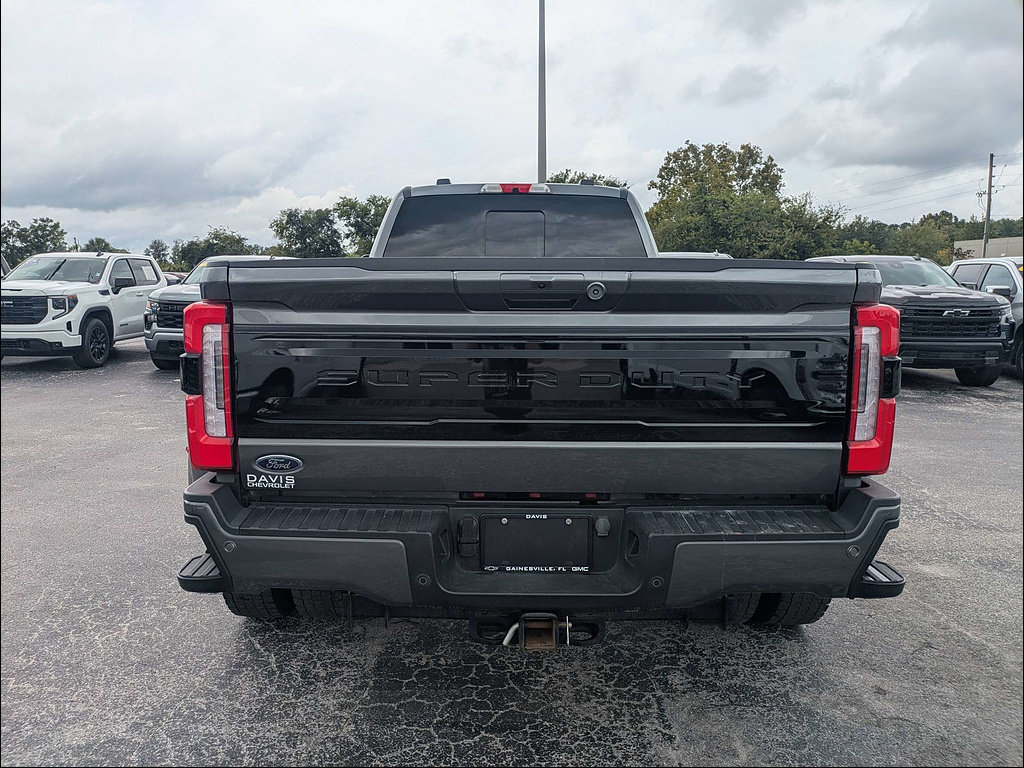 Used 2025 Ford F450 Platinum w/ FX4 Off-Road Package AWD/4WD image 5