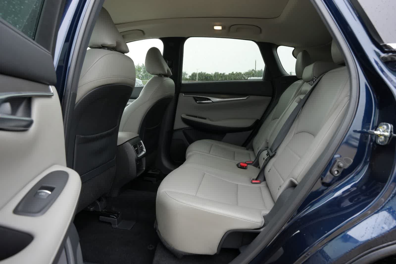 Certified 2023 INFINITI QX50 Luxe w/ Cargo Package FWD image 18