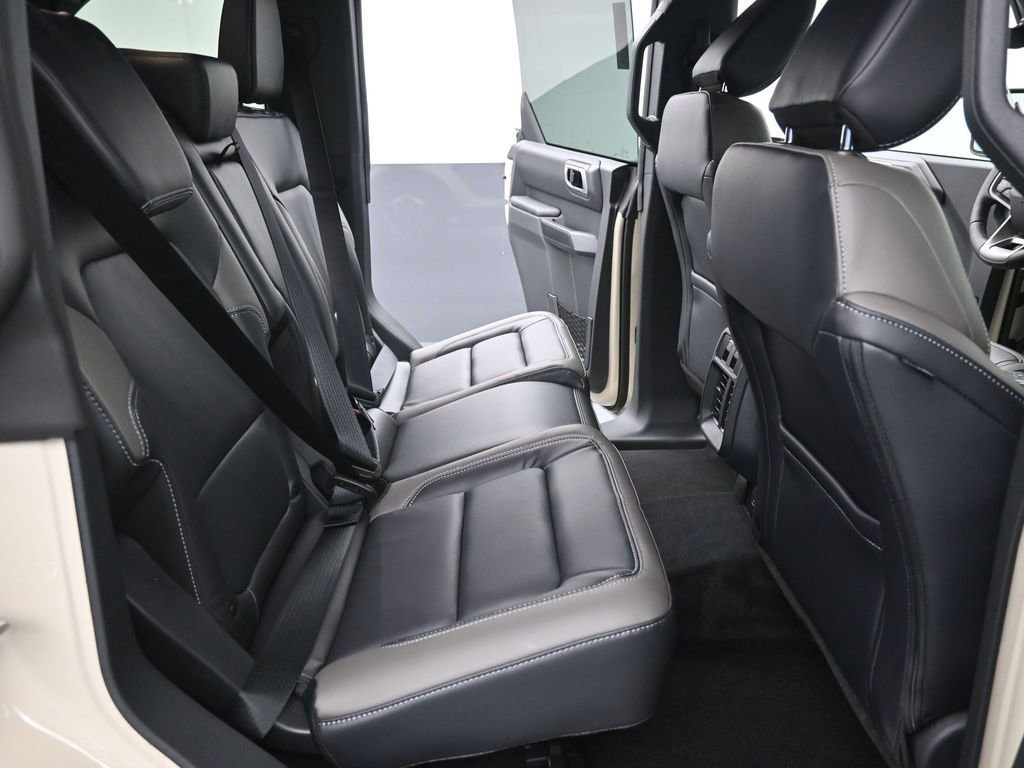 New 2026 Ford Bronco Outer Banks image 16