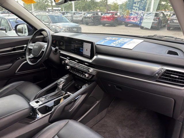 Used 2023 Kia Telluride S AWD/4WD image 17