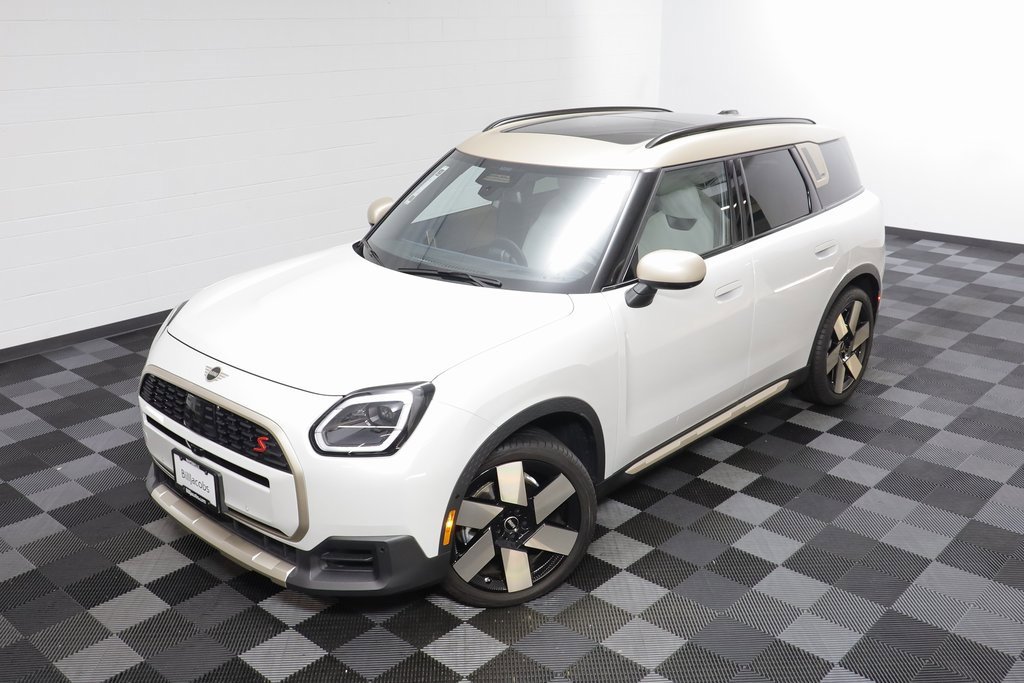 Certified 2025 MINI Cooper Countryman S w/ Comfort Package Max image 2