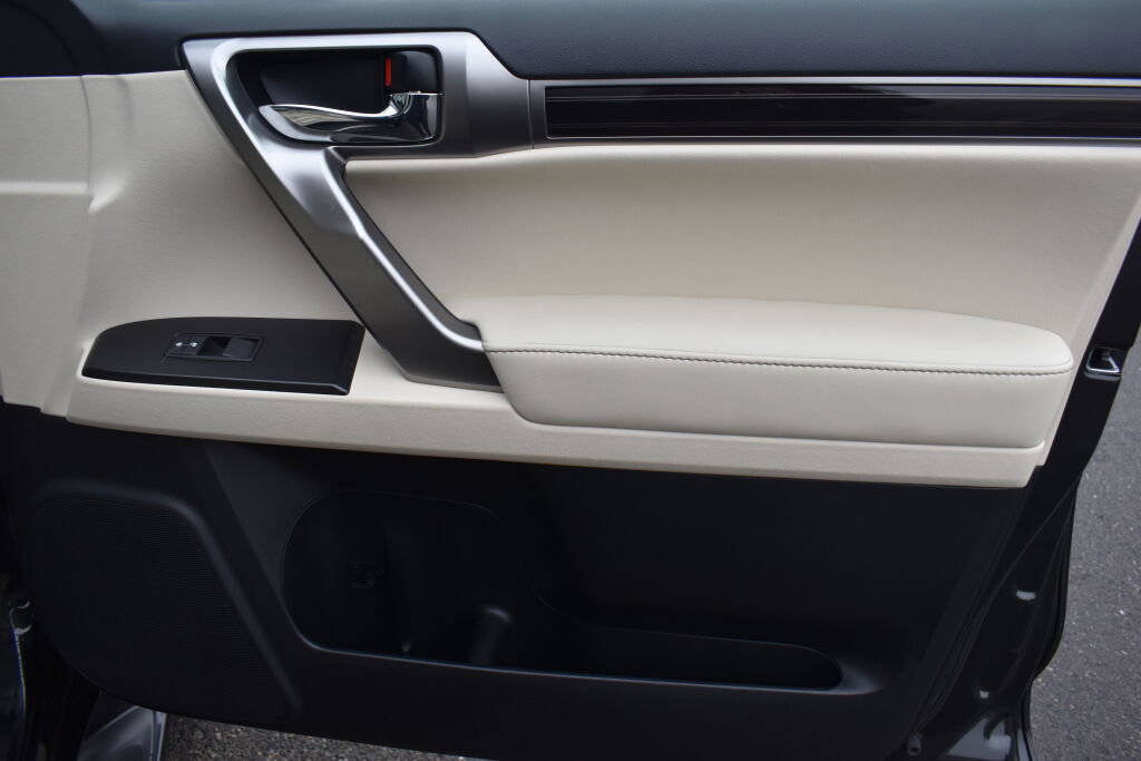 Used 2022 Lexus GX 460 Premium image 24