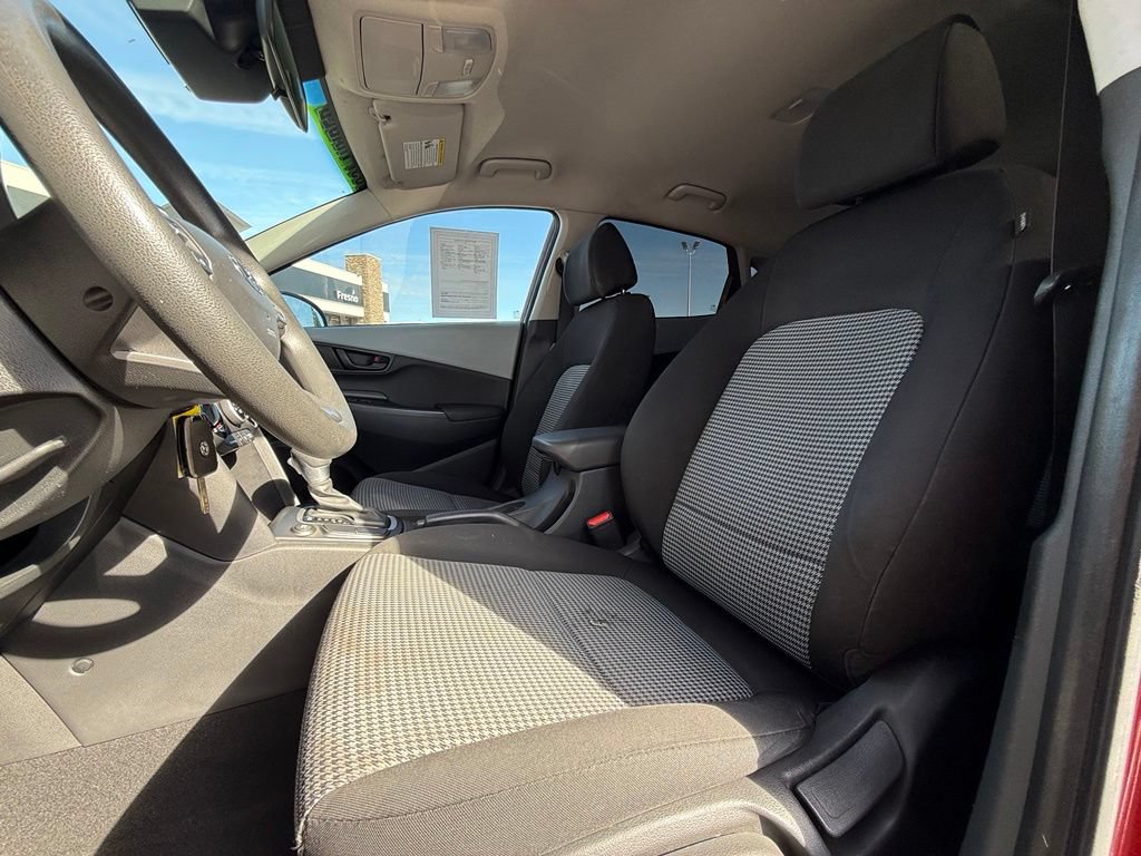 Used 2019 Hyundai Kona SE FWD image 34