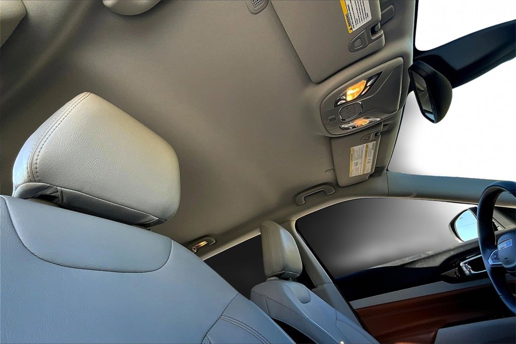 Used 2022 Jeep Compass Limited image 22