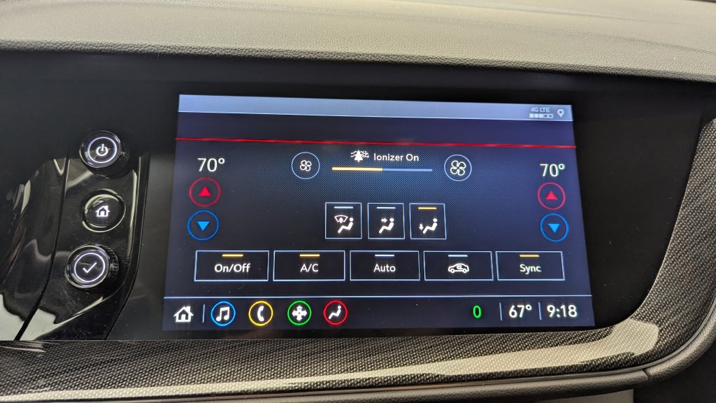 Used 2021 Buick Envision Essence FWD image 16
