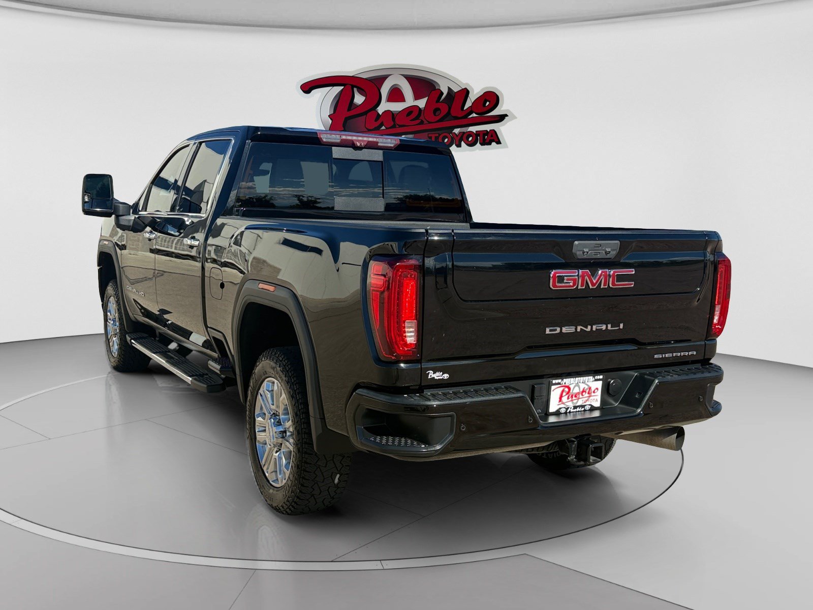 Used 2021 GMC Sierra 2500 Denali w/ Denali Ultimate Package AWD/4WD image 3