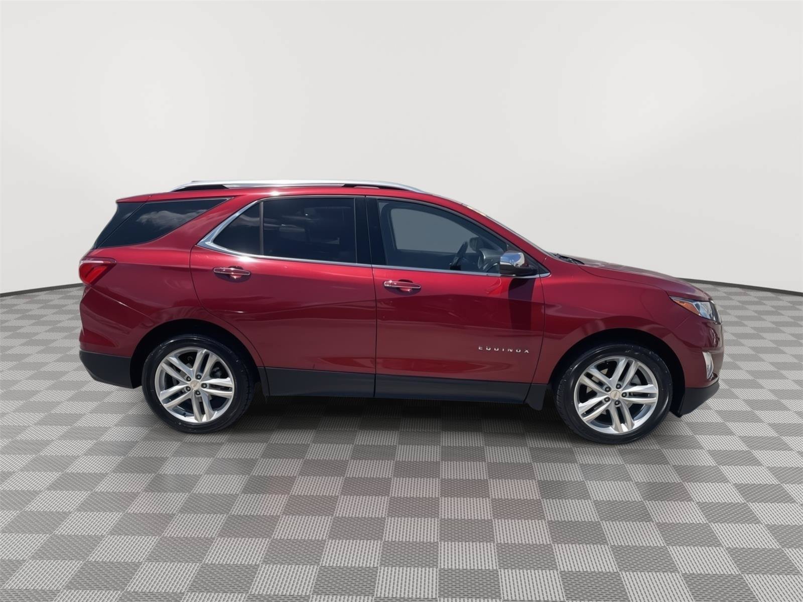 Used 2019 Chevrolet Equinox Premier FWD image 15