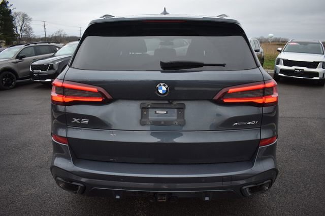 Used 2022 BMW X5 xDrive40i w/ M Sport Package image 4