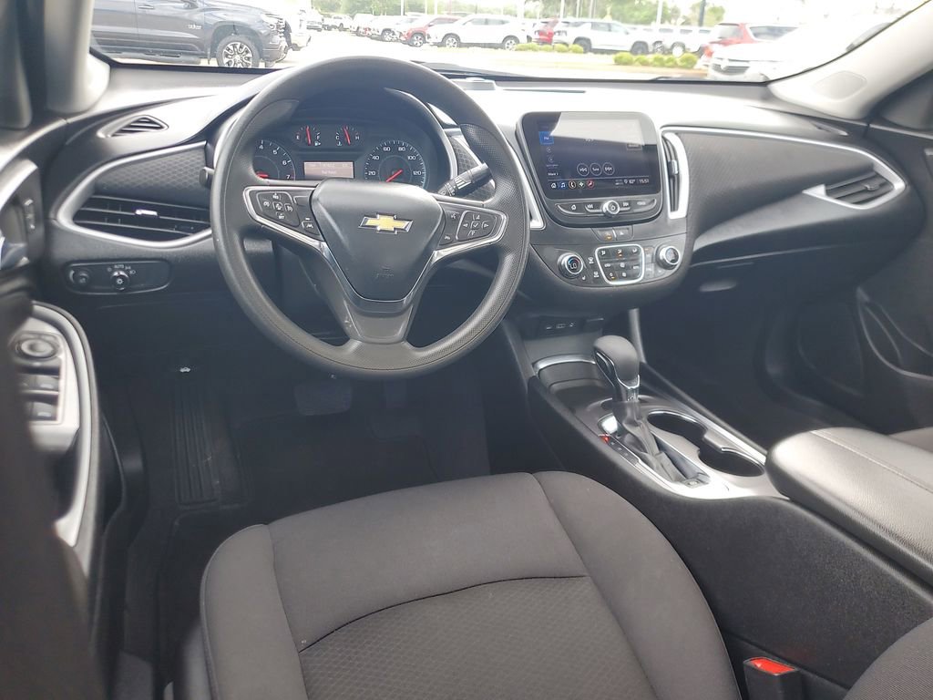 Used 2023 Chevrolet Malibu LT FWD image 10