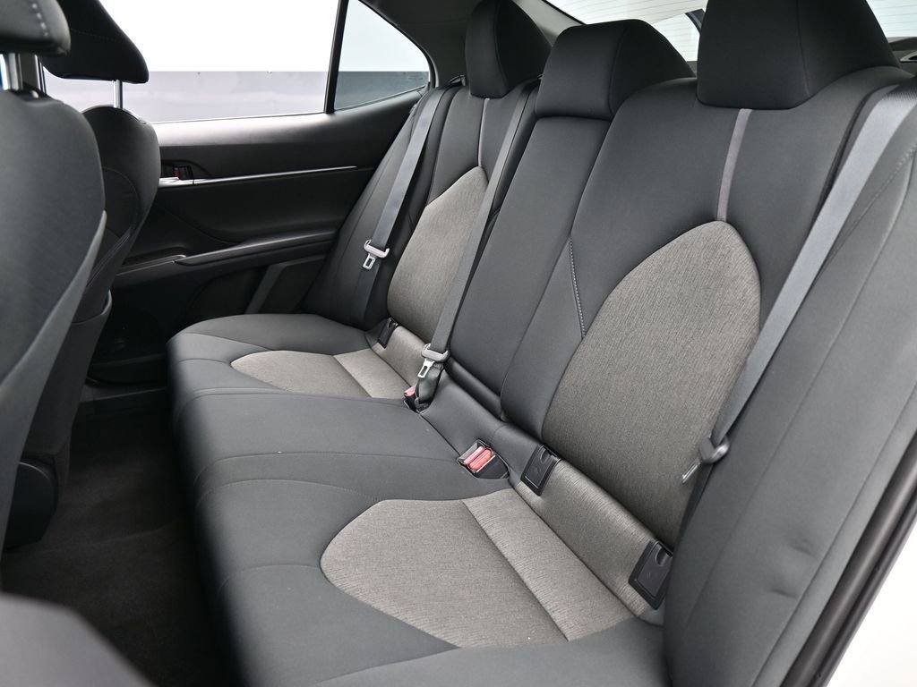 Used 2024 Toyota Camry LE image 31