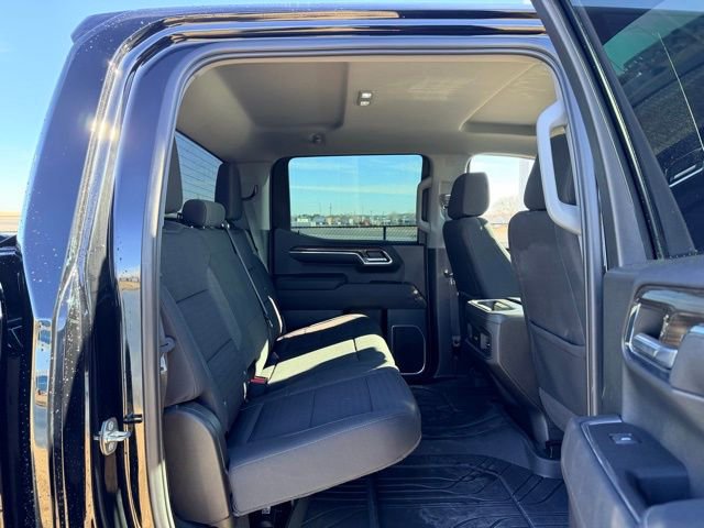 Used 2023 Chevrolet Silverado 1500 RST w/ Redline Edition image 9