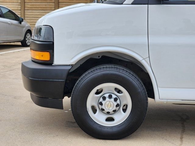Used 2025 Chevrolet Express 3500 LS image 14