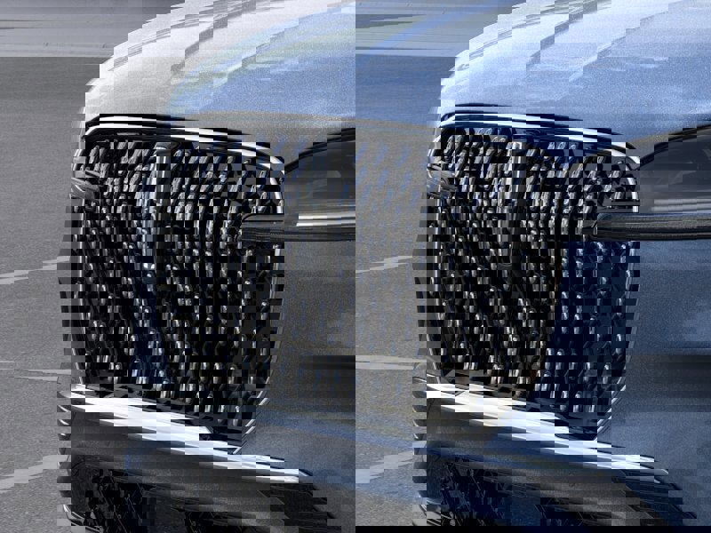 New 2026 Lincoln Aviator AWD image 17