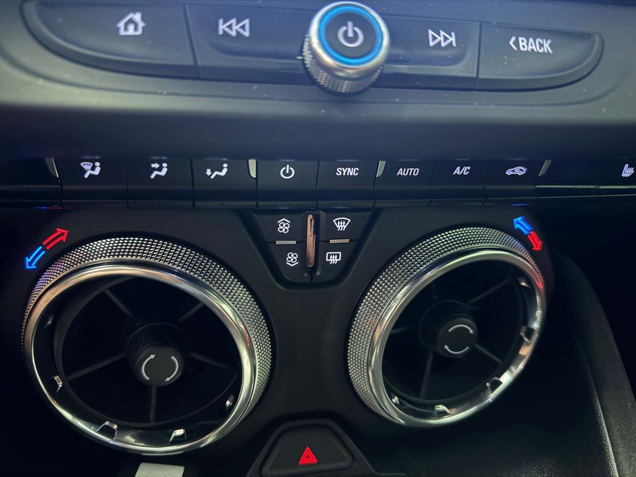 Used 2019 Chevrolet Camaro ZL1 RWD image 20
