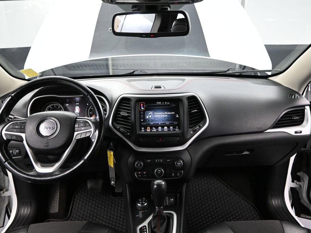 Used 2015 Jeep Cherokee Trailhawk image 24