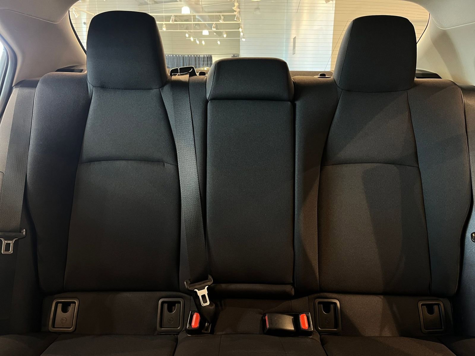 Used 2025 Toyota Corolla LE image 38