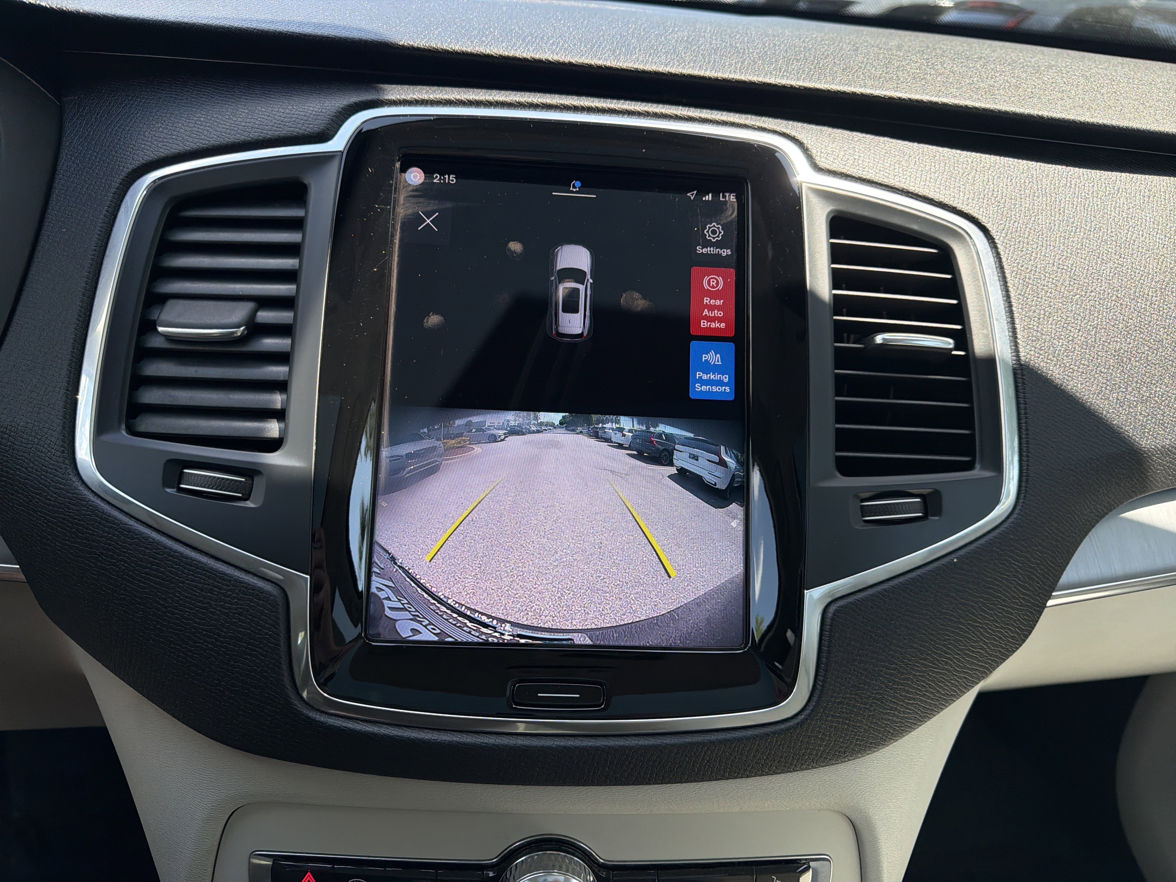 Certified 2023 Volvo XC90 B5 Core w/ Protection Package Premier AWD/4WD image 25
