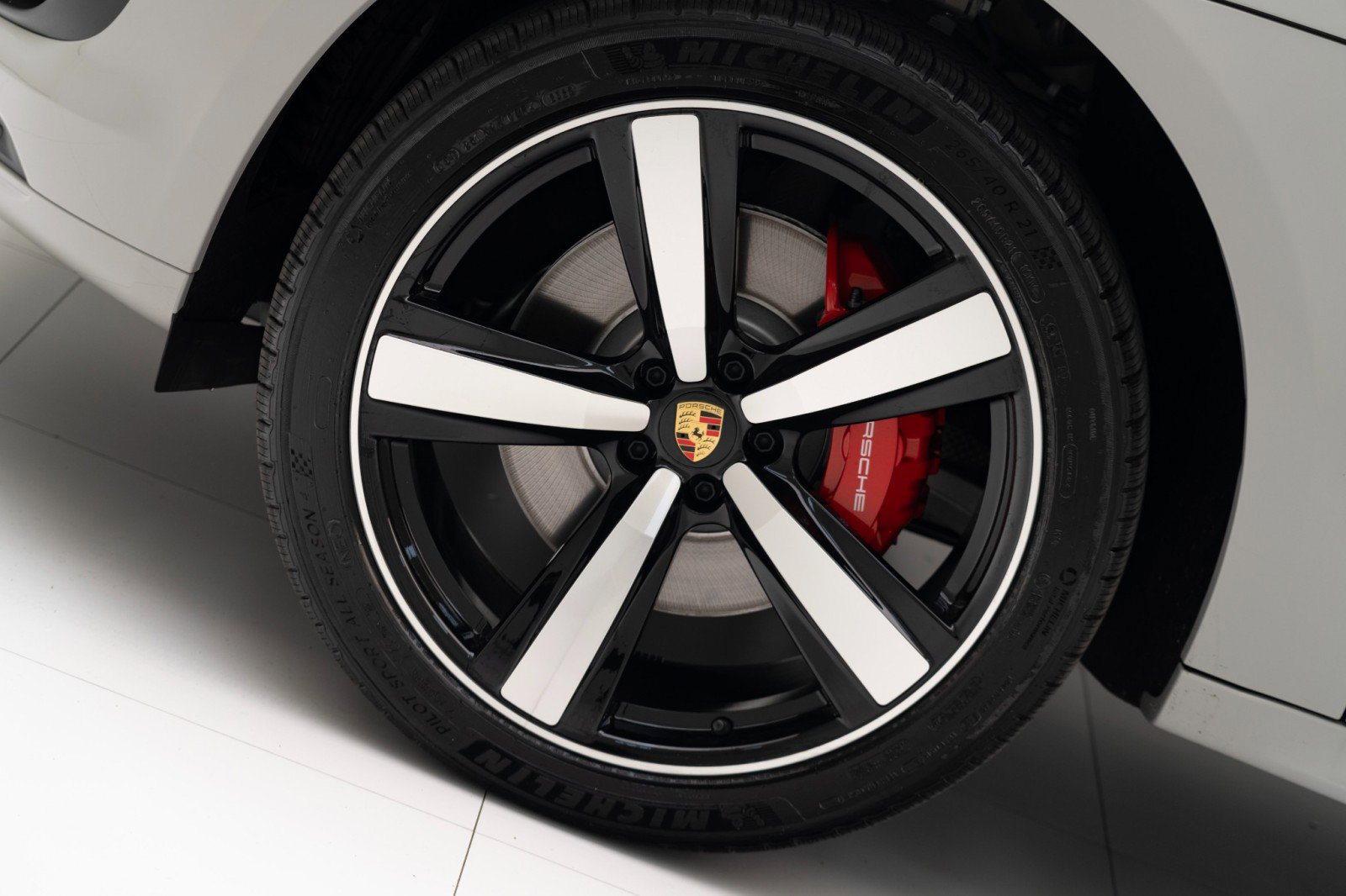 New 2026 Porsche Macan S image 12