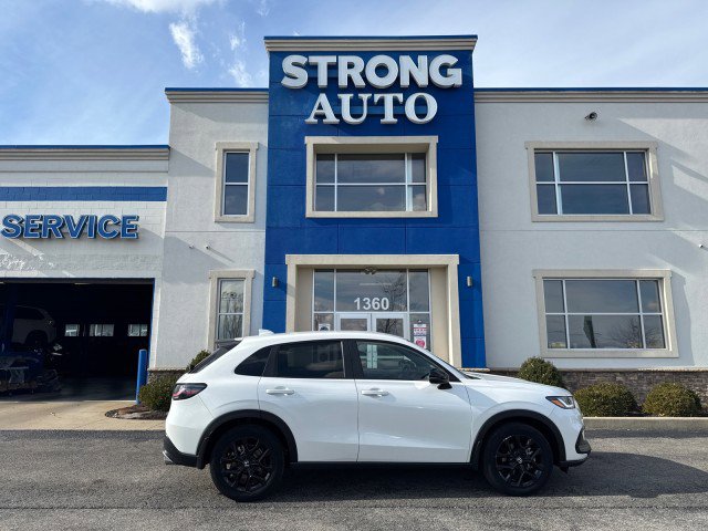 Used 2025 Honda HR-V Sport image 18