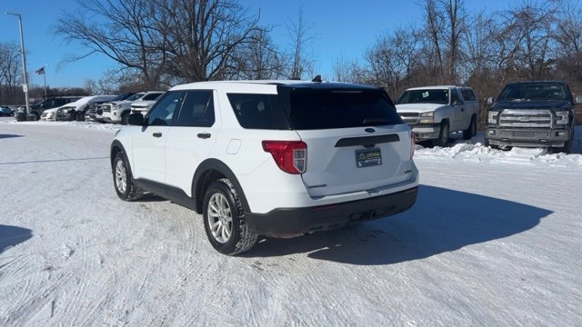 Used 2024 Ford Explorer Base w/ Ready For The Road Package image 3