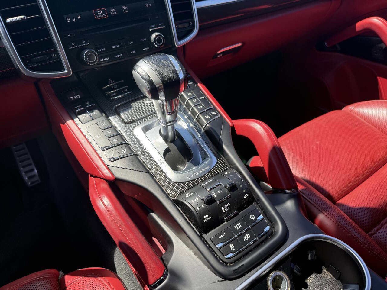 Used 2018 Porsche Cayenne GTS AWD/4WD image 15