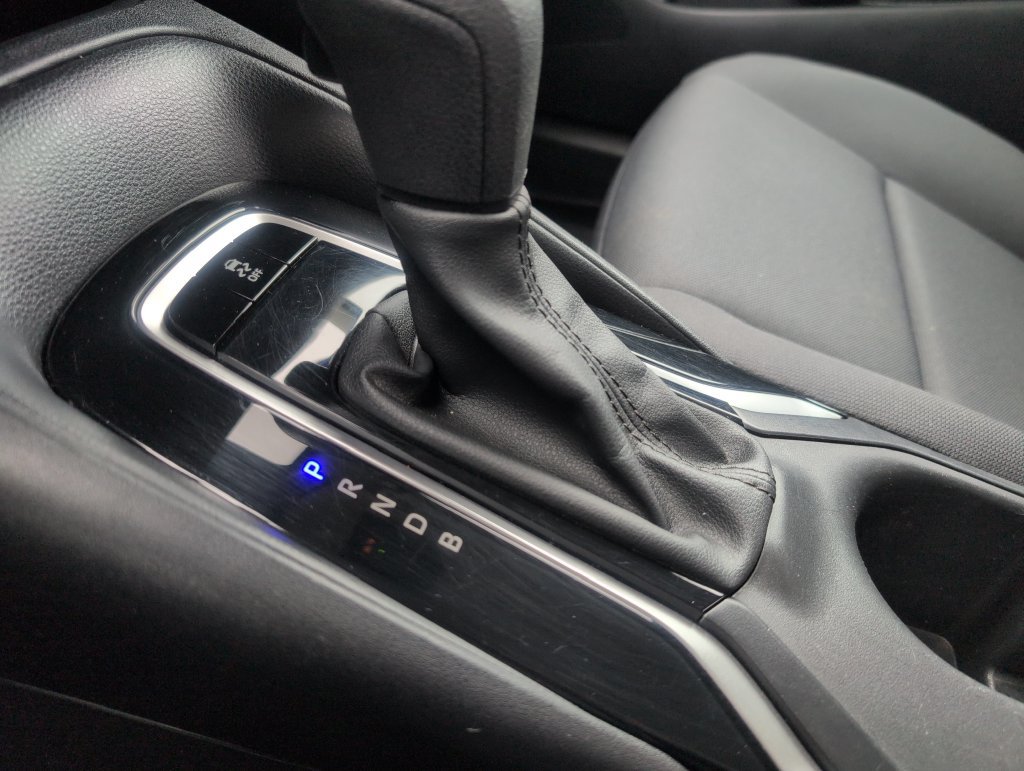 Used 2024 Toyota Corolla LE FWD image 25