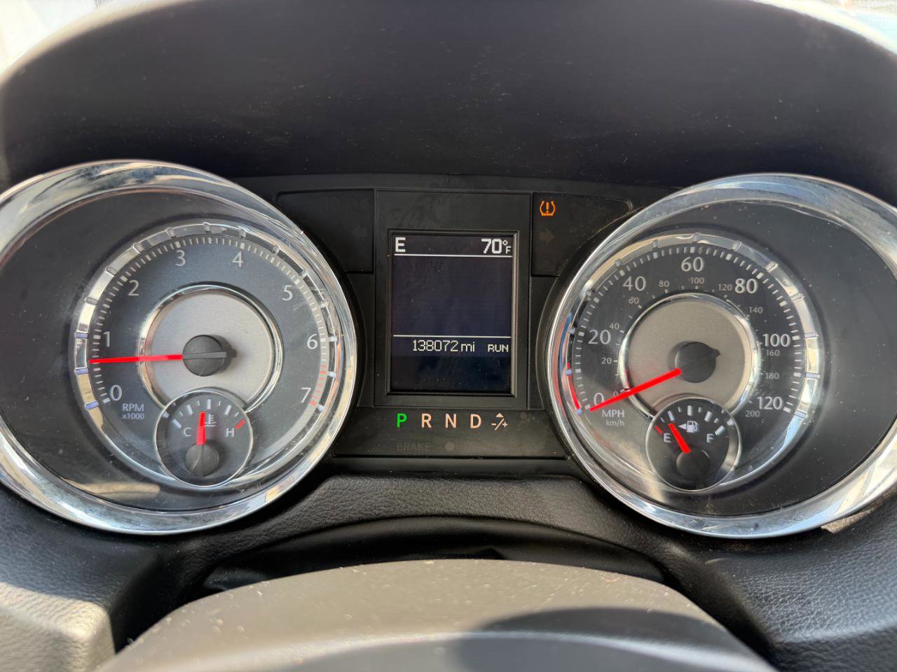 Used 2014 Chrysler Town & Country Touring-L w/ Driver Convenience Group image 38