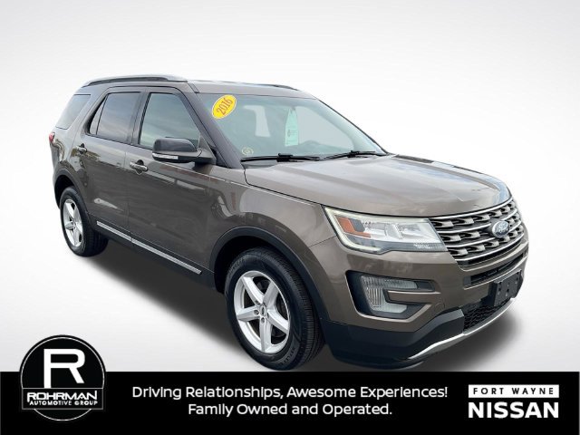 Used 2016 Ford Explorer XLT w/ Equipment Group 201A AWD/4WD image 5