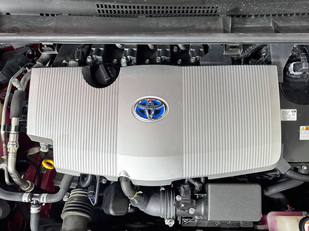 Used 2020 Toyota Prius XLE w/ Advanced Technology Package FWD image 28
