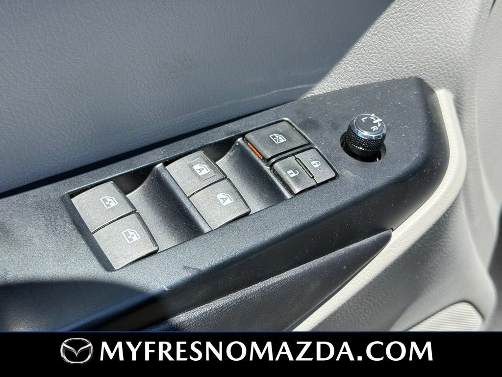 Used 2018 Toyota Highlander Plus w/ Preferred Accessory Package AWD/4WD image 35
