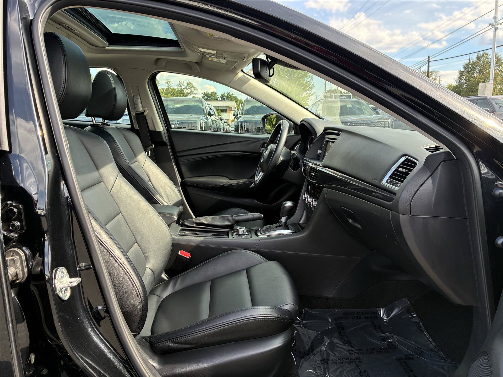 Used 2015 MAZDA MAZDA6 Touring w/ Touring Technology Package FWD image 17