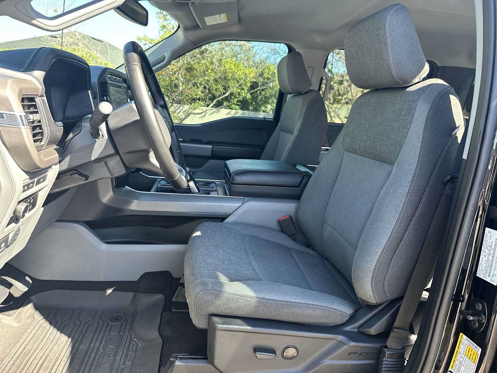 Used 2024 Ford F150 Lightning XLT AWD/4WD image 15