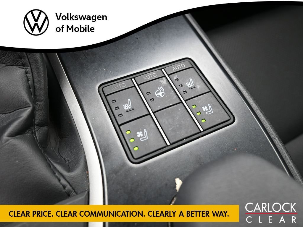 Used 2023 Lexus UX 250h FWD w/ Premium Package image 22