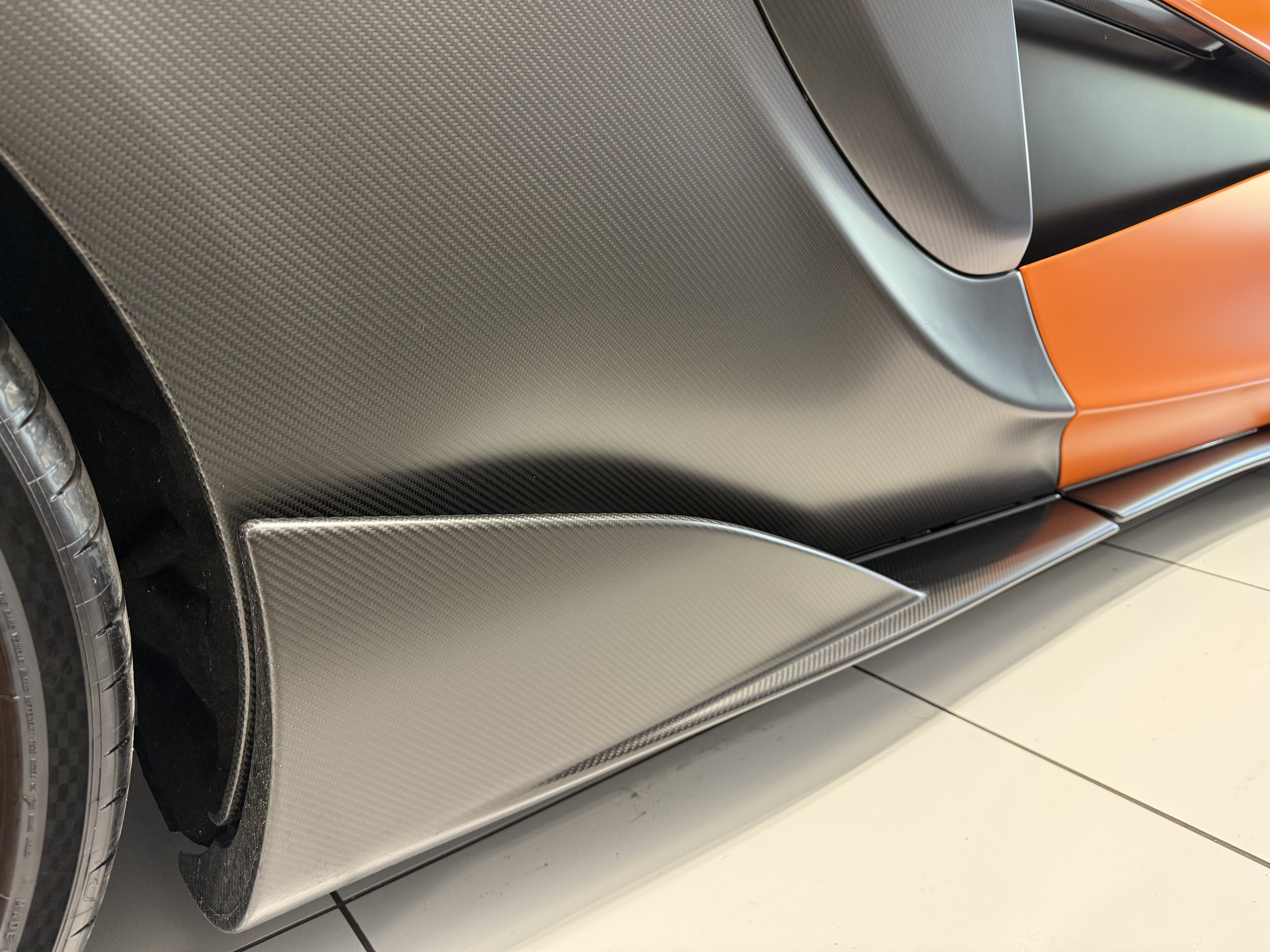 Used 2019 McLaren 600LT RWD image 2