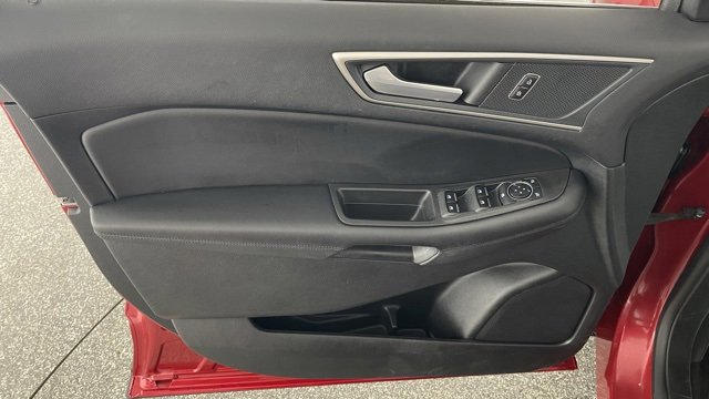 Used 2023 Ford Edge SEL w/ Convenience Package image 34
