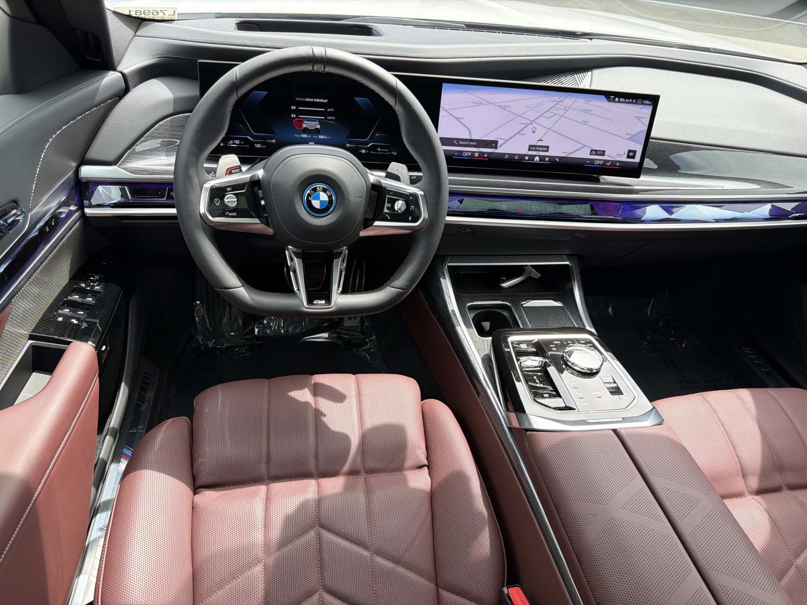 Used 2026 BMW 750e xDrive AWD/4WD image 8