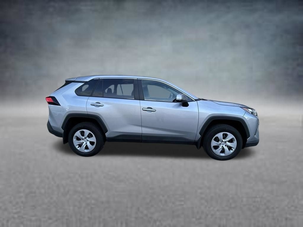 Used 2024 Toyota RAV4 LE FWD image 8