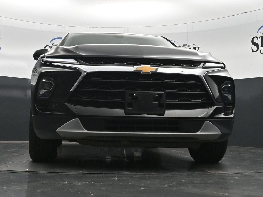 Used 2025 Chevrolet Blazer LT AWD/4WD image 27