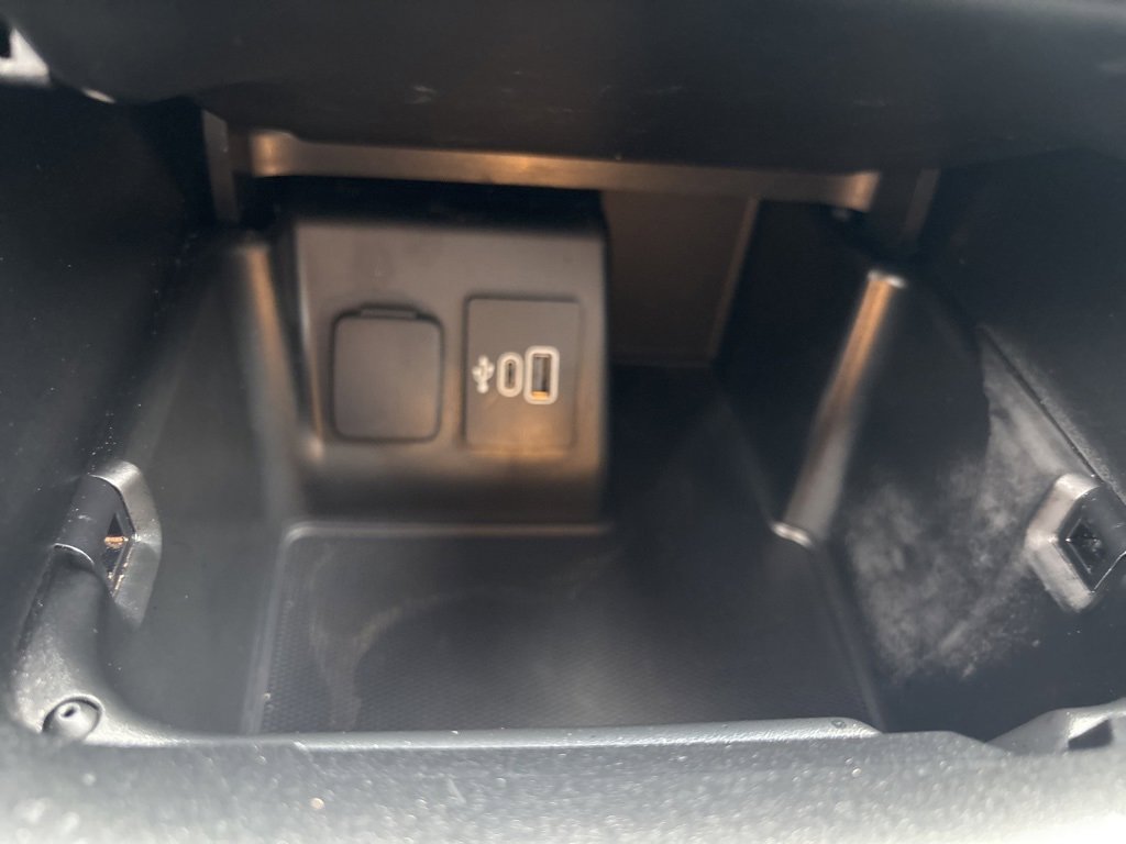 Used 2025 Ford Explorer ST-Line image 30